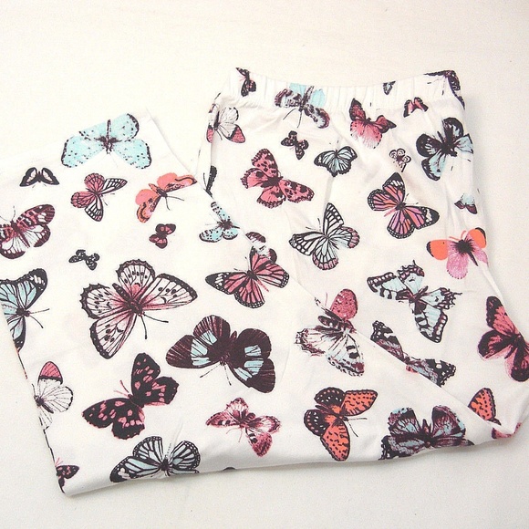 🆕️ Butterflies Multi on White Capri Leggings - L - Picture 2 of 6